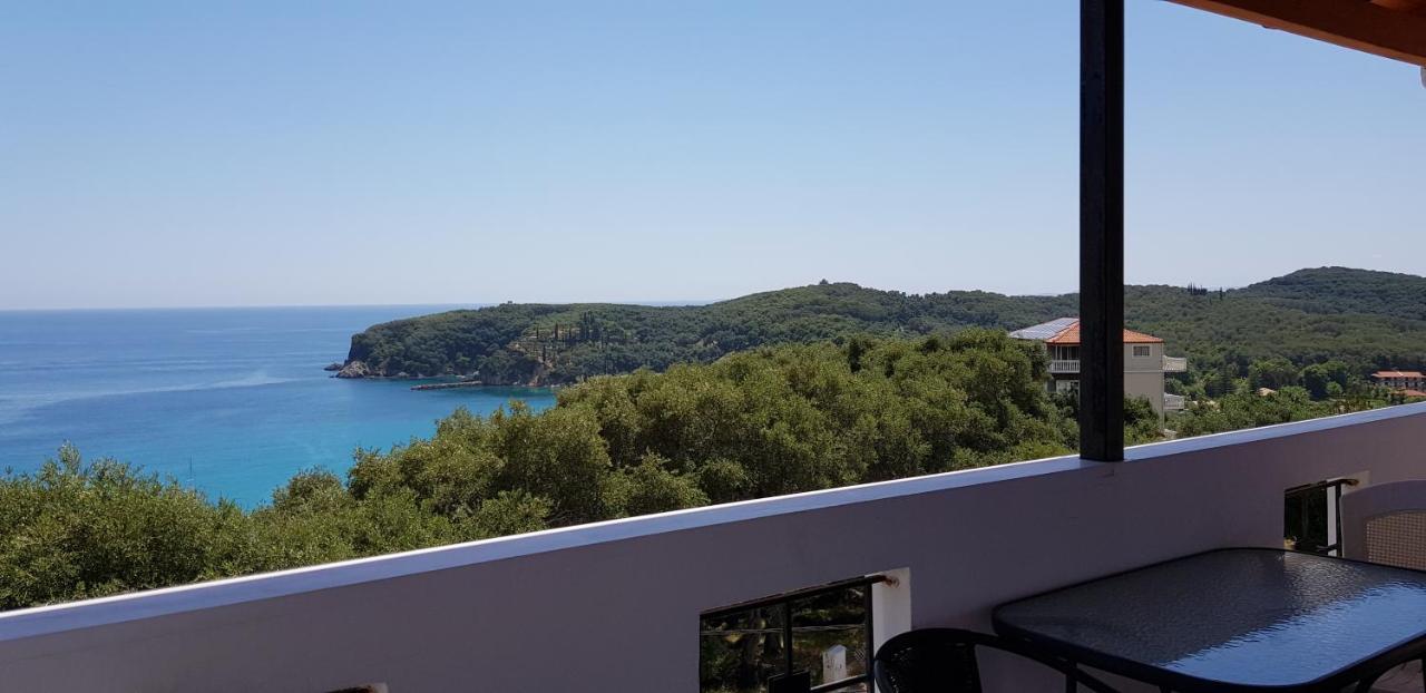 Diogenis Parga Studios المظهر الخارجي الصورة