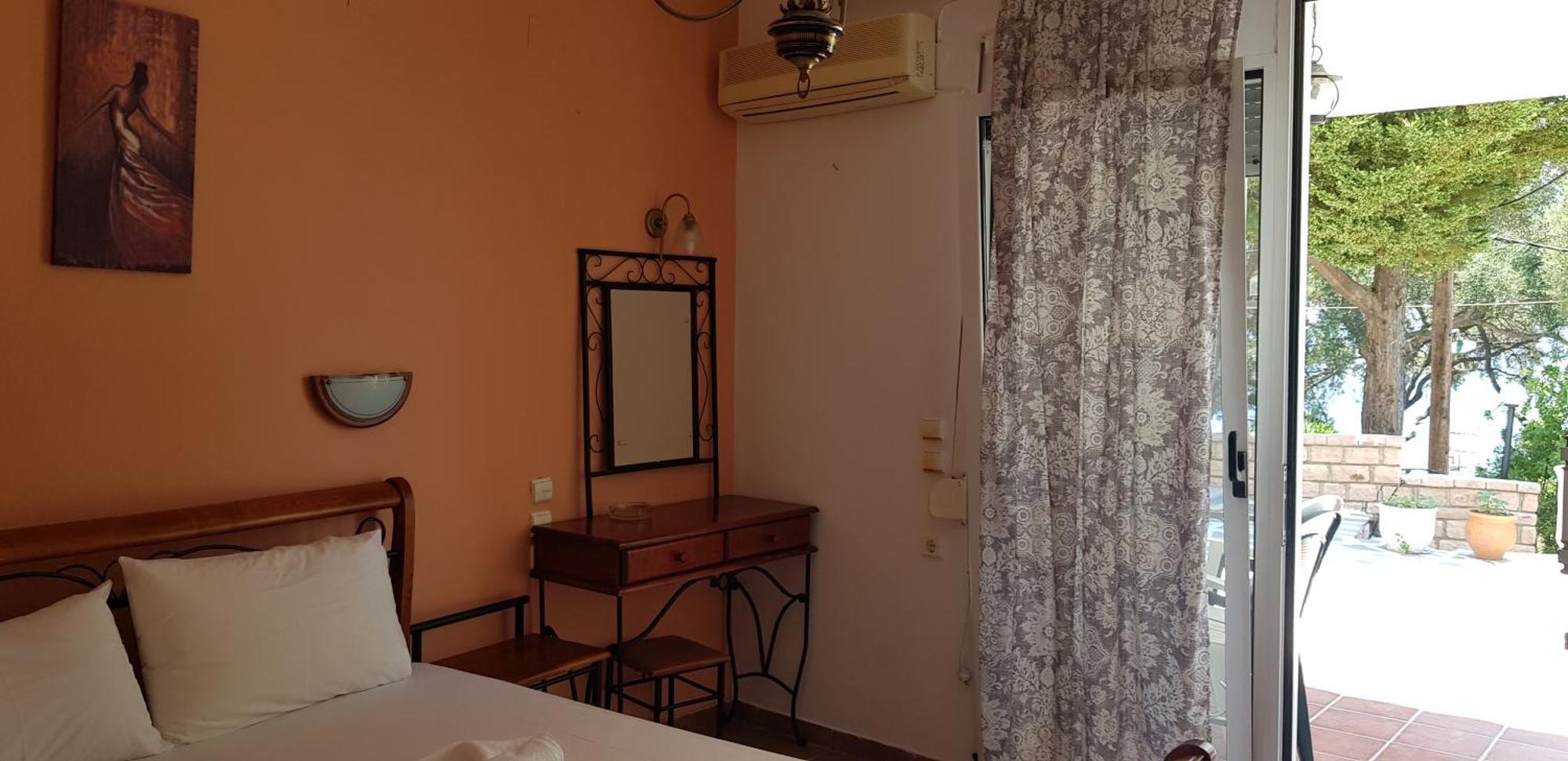 Diogenis Parga Studios الغرفة الصورة