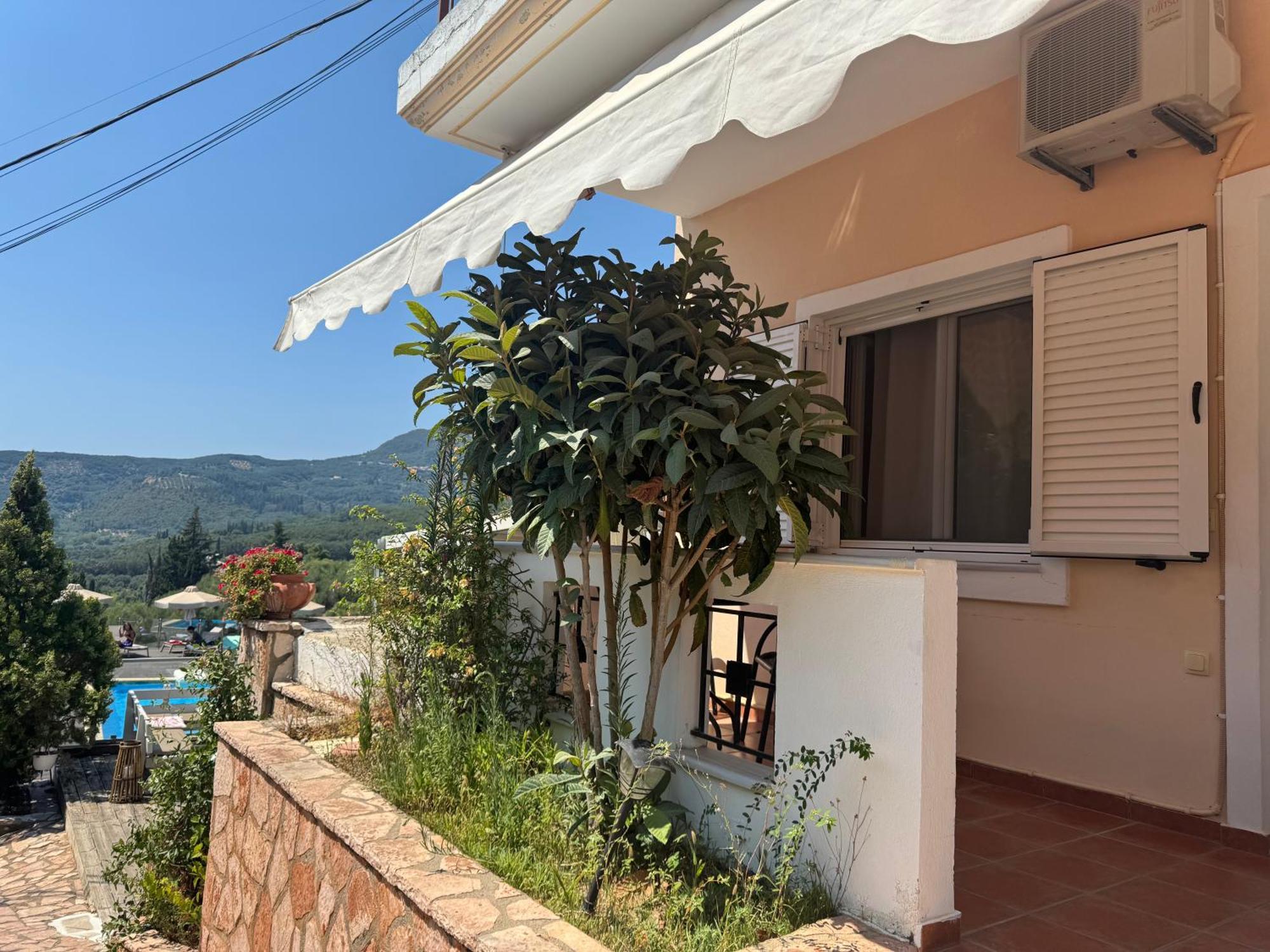 Diogenis Parga Studios المظهر الخارجي الصورة
